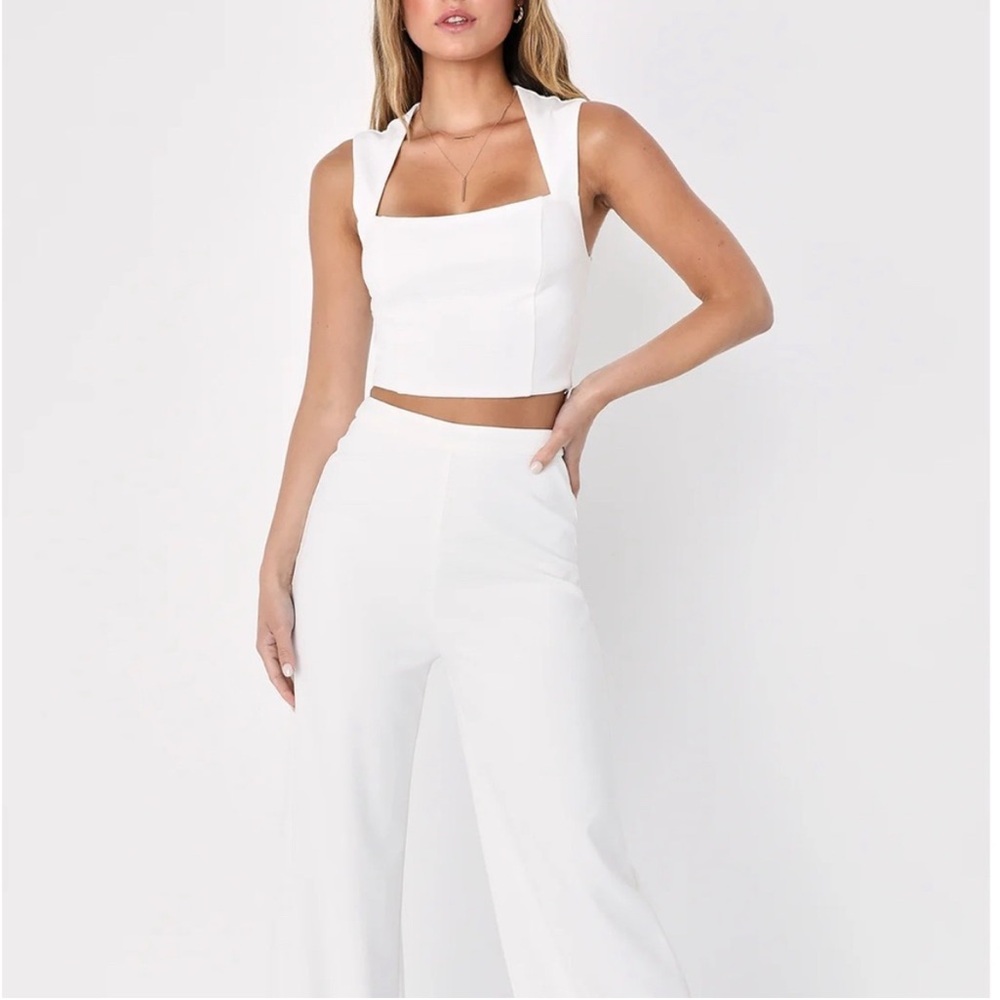 Lulu's Elegant Cream Crop Top